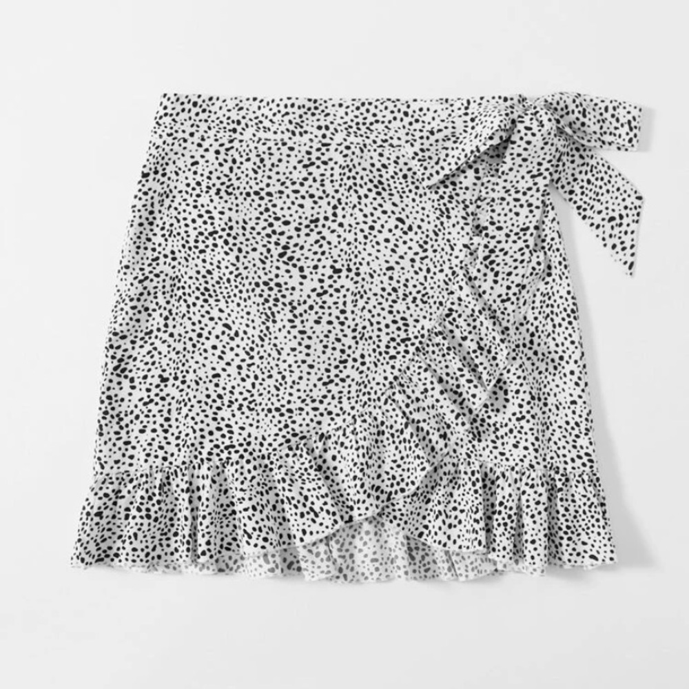 NWOT shein white polka dot wrap skirt